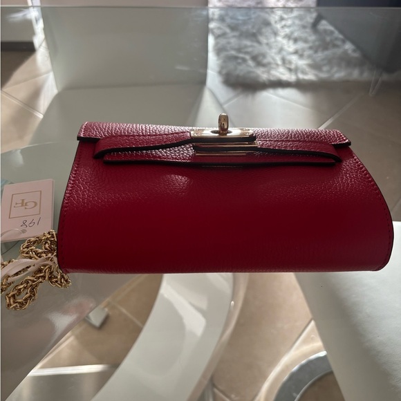 Elegant Red Leather Shoulder Bag Or Crossbody